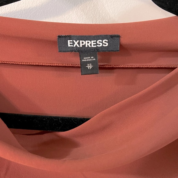Express Blouse - Picture 4 of 4
